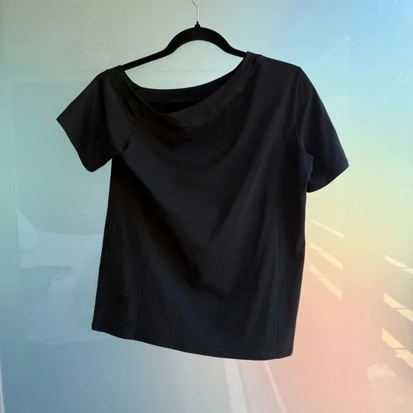 Lululemon Off Shoulder Short Sleeve Top - Picture 2 of 3